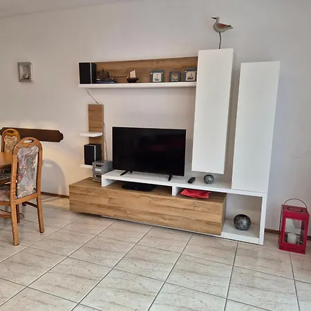 Huus Leni Dom wakacyjny *